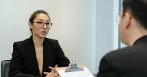 Stire din Social : Absolvenții constănțeni din promoția 2026 pot primi indemnizație de șomaj și prime. Pașii pe care trebuie să îi urmeze