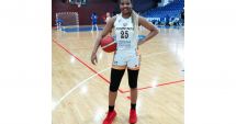 Stire din Sport : Phoenix Constanţa s-a despărţit de americanca Nikia McDonald