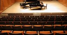 Stire din Cultură-Educație : Recital închinat iubirii la Colegiul de Artă