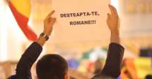 Stire din Politică-Administrație : Peste 1.000 de manifestanți au pornit în marș spre Guvern