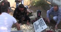 Stire din Eveniment : VIDEO. Piatră funerară la 2 Mai, în memoria tinerilor ucişi de şoferul drogat