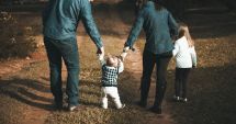 Stire din Social : Familia ta se mărește cu un nou membru? Ce achiziții poți face acum pentru a-ți fi mai ușor anii următori