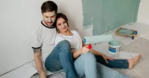 Stire din Social : Vopsele lavabile: ce trebuie să știi înainte să alegi culoarea pereților