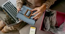 Stire din Social : Magazinele cu cele mai bune reduceri la plata cu cardul de cumpărături online