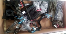 Stire din Eveniment : Piese auto și parbrize contrafăcute, de peste un milion de lei, confiscate de polițiștii constănțeni