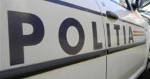Stire din Eveniment : Tânărul băut, care a accidentat 6 pietoni, acuzat de tentativă de omor; ar fi intrat intenţionat cu maşina în victime
