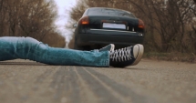 Stire din Eveniment : Pieton, în comă după ce a fost lovit de un șofer beat