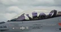 Stire din Eveniment : Cine este pilotul de F-16: Are mai puțin de 28 de ani și gradul de căpitan