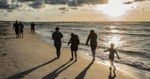 Stire din Social : Ministerul Mediului: "Plajele de pe litoral sunt gata să primească turiștii"