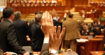 Stire din Eveniment : Sesiunea parlamentară începe fără proiectul de buget