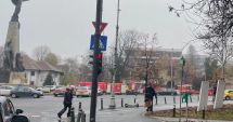 Stire din Eveniment : Autorităţile române, în alertă! Două plicuri ce ar avea conţinut suspect, primite la sediul Ambasadei Ucrainei din Bucureşti