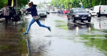 Stire din Social : Week-end cu ploi  și furtuni, la Constanța