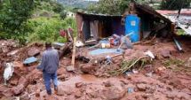 Ploile torenţiale au făcut prăpăd în Africa de Sud. Cel puţin 45 de persoane au murit în urma inundaţiilor