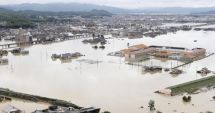 Stire din Actualitate : Ploile abundente din vestul Japoniei au condus la evacuarea a 370.000 de locuitori