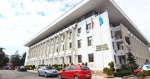 Stire din Politică-Administrație : Plouă cu bani în județ în campania electorală. 18 milioane de lei, de la CJC pentru primari