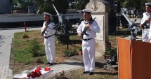 Stire din Politică-Administrație : PMP Constanța a depus coroane de flori la Monumentul Eroilor