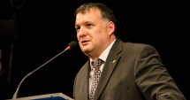 Stire din Politică-Administrație : "Războiul de tip mafiot din PSD pune România pe pauză"