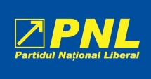 Stire din Politică-Administrație : Liberalii cer demisia celor trei miniștri implicați în anchete penale