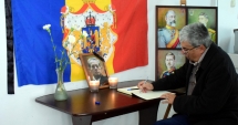 Stire din Politică-Administrație : Vrei să aduci un omagiu Regelui Mihai I? Poți scrie în cartea de condoleanțe, la sediul PNȚCD Constanța