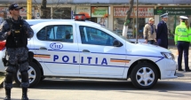Stire din Eveniment : Pe mâna polițiștilor, după ce a furat haine dintr-un magazin