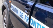 Stire din Eveniment : Mii de pălării și sute de genți din piele nedeclarate, descoperite în Portul Constanța