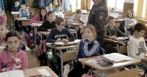 Stire din Eveniment : Elevii din Constanța, față în față cu oamenii legii