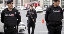 Stire din Actualitate : Poliția turcă a început o operațiune contra adepților de rang înalt ai lui Gulen