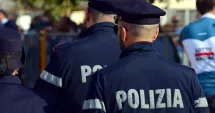 Stire din Eveniment : A mușcat un polițist după ce a încercat să fure un televizor. Românca a fost arestată