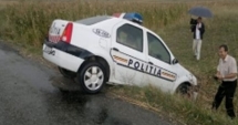 Stire din Eveniment : Polițiști accidentați intenționat de un hoț de autoturisme