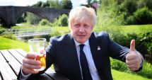 Stire din Actualitate : Poliţia britanică investighează petrecerea la care a luat parte Boris Johnson în plin lockdown