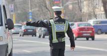 Stire din Eveniment : A trecut intenționat cu roata peste piciorul unui polițist, după ce a parcat ilegal mașina pe trotuar