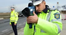 Stire din Eveniment : Agent de poliție depistat în timp ce conducea cu viteză peste limita legală o autospecială de serviciu