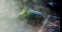 Stire din Eveniment : Polițist luat pe capotă de un șofer care nu a respectat indicațiile agentului