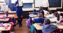 Stire din Eveniment : Polițiștii constănțeni, lecții deschise alături de elevi