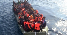 Stire din Eveniment : Polițiștii de frontieră români au salvat peste 50 de persoane, în Marea Egee