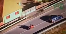Stire din Eveniment : Motociclist filmat din elicopter în timp ce a încălcat 13 reguli de circulație