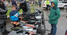 Stire din Eveniment : Polițiștii fac spectacol, azi, în centrul Constanței
