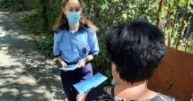Stire din Eveniment : Polițiștii, la pas prin stațiuni. "Purtați corect masca de protecție!"