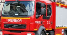 Stire din Eveniment : O casă a luat foc pe strada Maramureș, din Constanța. Intervin pompierii
