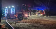 Stire din Actualitate : Pompierii români au intervenit în Franța pentru a salva locuințe amenințate de incendiile de vegetație