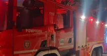 Stire din Eveniment : Incendiu în subsolul unui bloc. Zece oameni s-au autoevacuat de urgență
