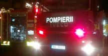 Stire din Eveniment : Casă din Ovidiu, cuprinsă de flăcări. Pompierii intervin cu mai multe autospeciale
