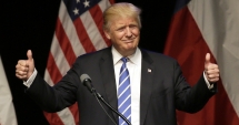 Stire din Actualitate : Donald Trump pierde din popularitate în sondajele Gallup