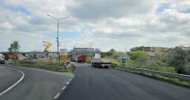 Continuă asfaltarea drumurilor intens circulate din Portul Constanţa
