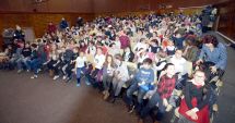 Stire din Cultură-Educație : Teatru pentru copii: "Povestea porcului"