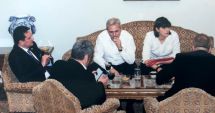 Stire din Politică-Administrație : Victor Ponta mai publică o fotografie cu Liviu Dragnea, Kovesi și Maior: "Pentru membrii CEx"