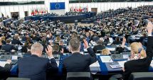 Stire din Actualitate : PPE, creditat cu primul loc și în urcare în cel mai recent sondaj