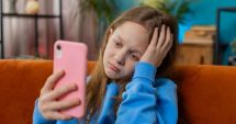 Stire din Actualitate : Derularea clipurilor pe TikTok poate provoca ”putrezirea creierului”