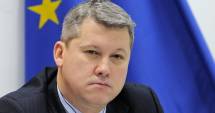 Stire din Politică-Administrație : "Există un complot pus la cale de Ponta și Corlățean pentru a împiedica românii să voteze"