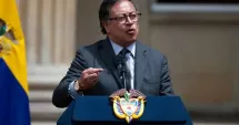 Stire din Actualitate : Președintele Columbiei îl amenință pe Trump cu războiul de gherilă dacă invadează țara